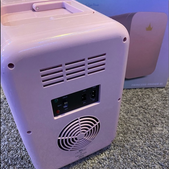 Disney princess X, Pop sugar, Happily Ever, Home. Princess Beauty Minifridge 6L - Picture 4 of 6